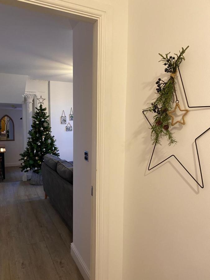 Luxury Chapel Apartment Within City Walls Chester Eksteriør bilde