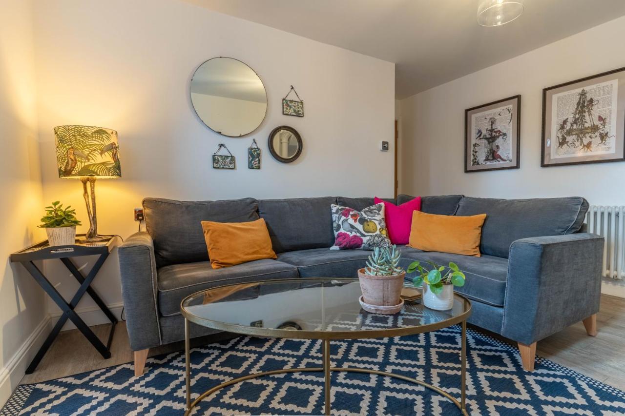 Luxury Chapel Apartment Within City Walls Chester Eksteriør bilde
