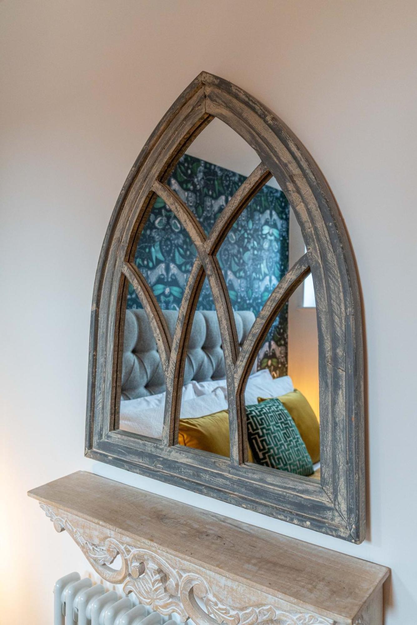 Luxury Chapel Apartment Within City Walls Chester Eksteriør bilde