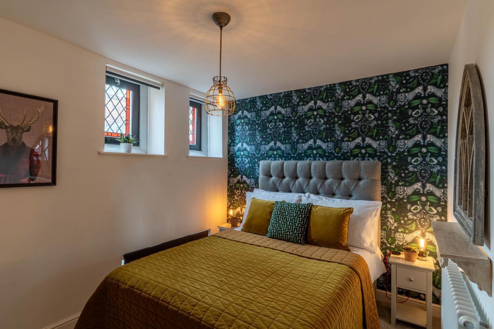 Luxury Chapel Apartment Within City Walls Chester Eksteriør bilde