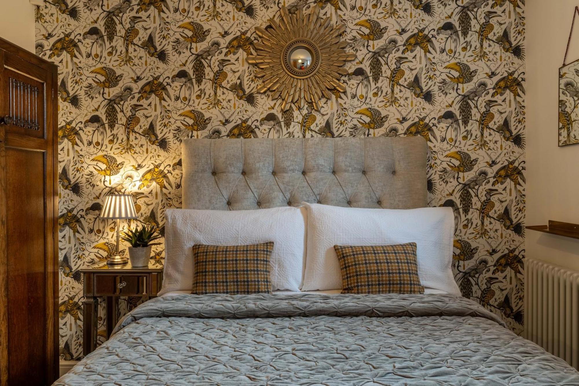 Luxury Chapel Apartment Within City Walls Chester Eksteriør bilde